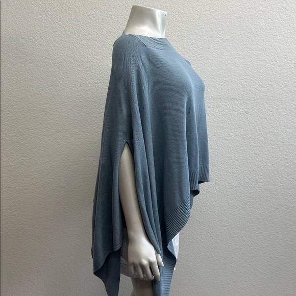 lululemon forward flow poncho sweater Light gray one size Transitional Arm Holes - Picture 6 of 7